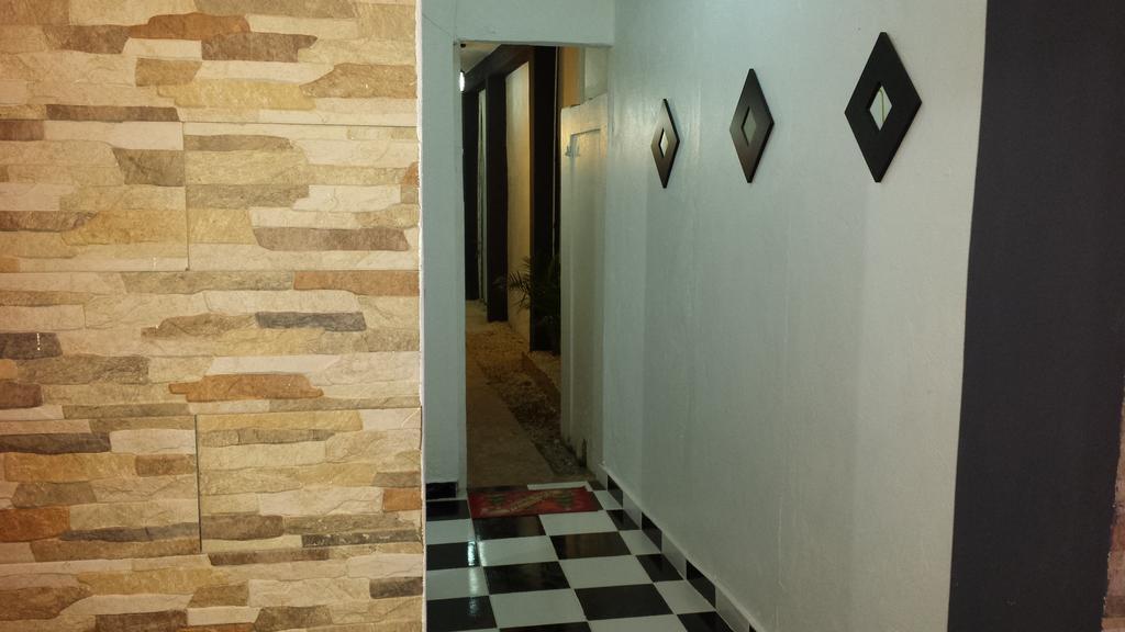 Aarony Hotel Santo Domingo Exterior photo